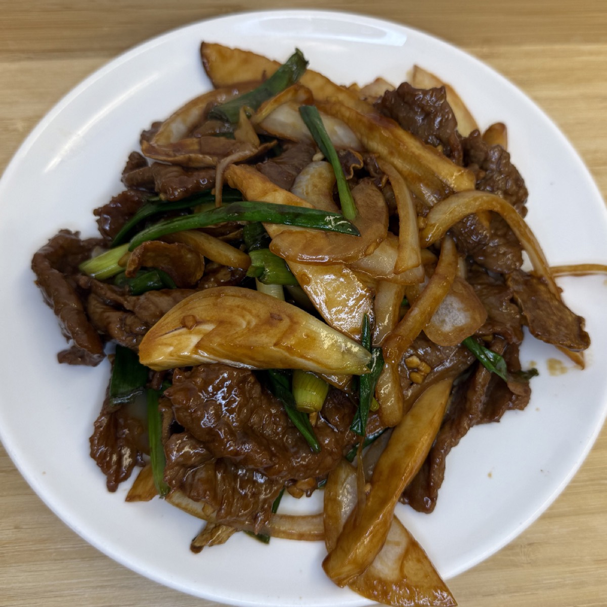 Stir-Fried Beef with King Mushrooms